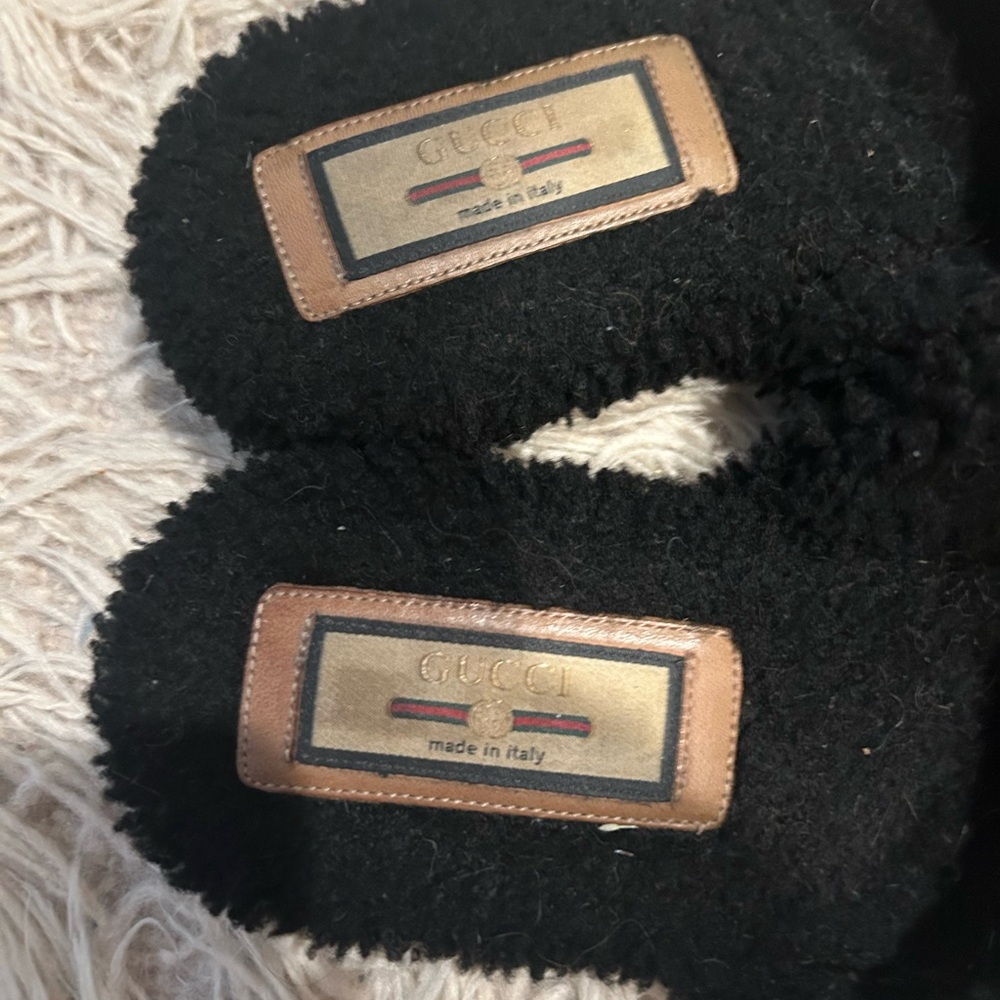 Gucci Eileen Shearling And Interlocking Gags Blac… - image 2